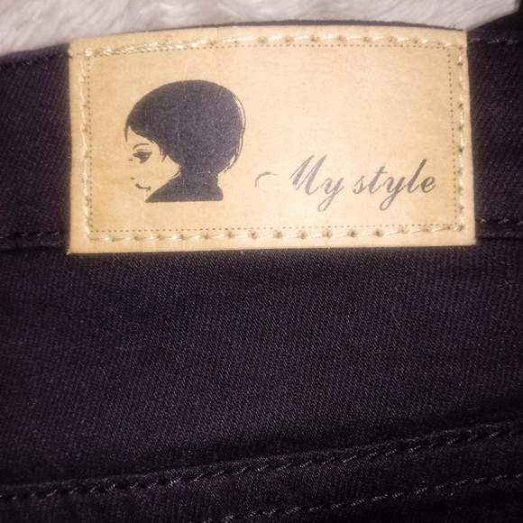 New Black ankle Jeans, ripped at knees - Picture 7 of 8